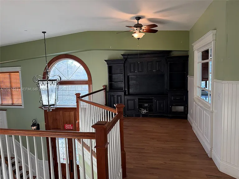 428 N Curry St — Photo 35