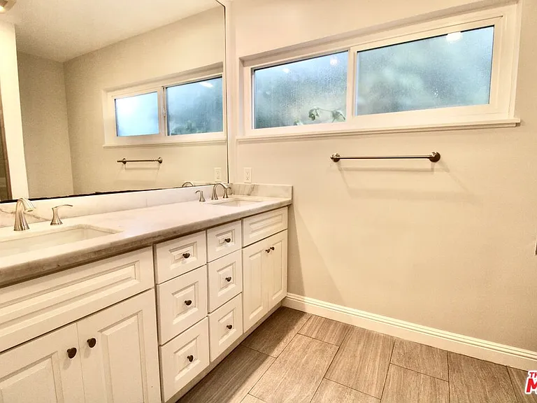 5415 Coldwater Canyon Ave — Photo 10