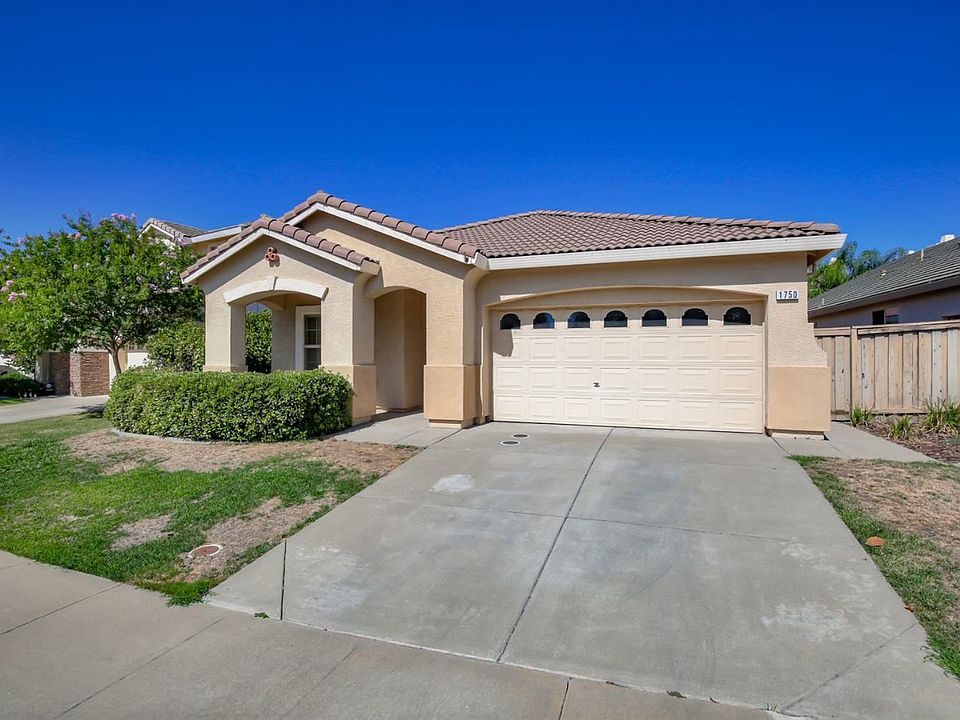 1st image of 1750 Pico Rivera Dr