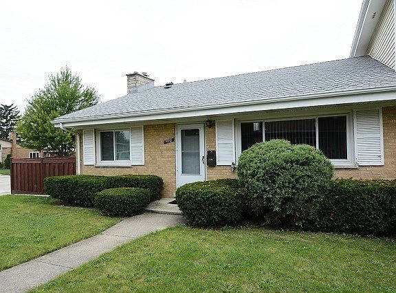 2nd image of 9013 N Grace Ave