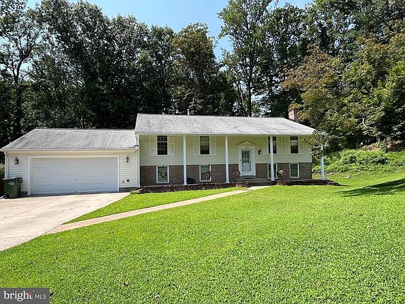2nd image of 12304 Cedarwood Ct