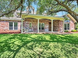 325 Lost Hunters Cyn, China Spring, TX 76633