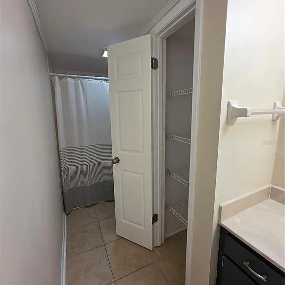 3824 Saxon Dr — Photo 26