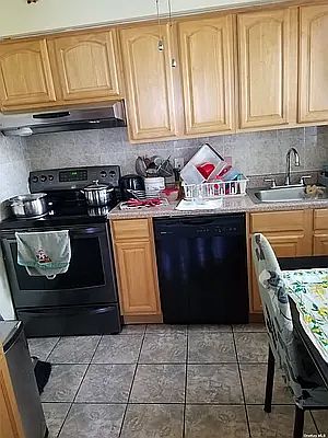 3rd image of 8843 238th St