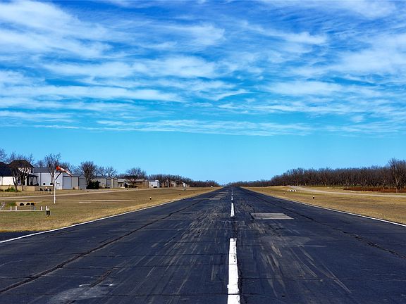 2nd image of 1700 Cirrus Loop