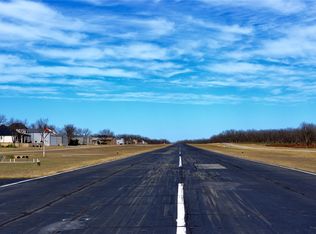 1631 Earhart Dr, Granbury, TX 76049