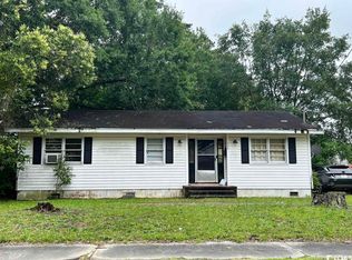 229 W Lowman St, Mullins, SC 29574