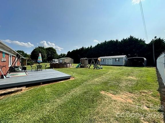 2nd image of 191 Kings Dr