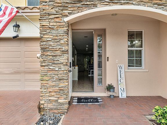 4th image of 7758 SW 52nd Place #7758