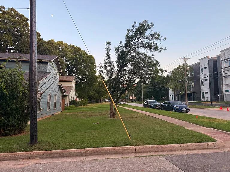 1004 Locust St — Photo 31