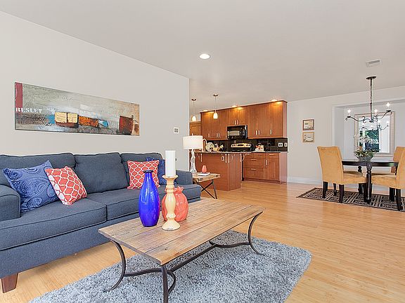 5th image of 14025 134th Ave NE