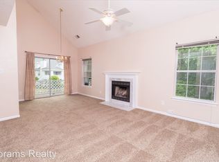 720 Inlet Quay APT D, Chesapeake, VA 23320