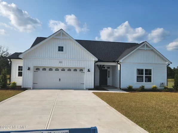 1011 Appaloosa Trail, Grimesland, NC 27837