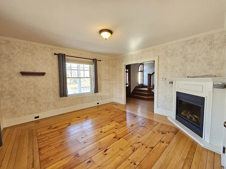 28 Lincoln St — Photo 14