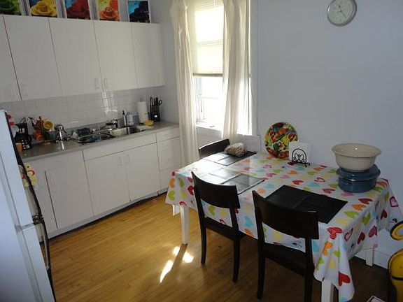 5th image of 4819 N Wolcott Ave #3M