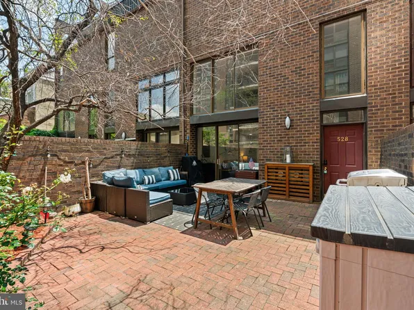 528 Manning Walk #7, Philadelphia, PA 19106