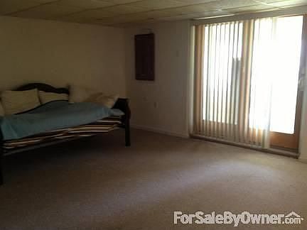 Master Bedroom
						:
						Large Jack and Jill walk-in closet