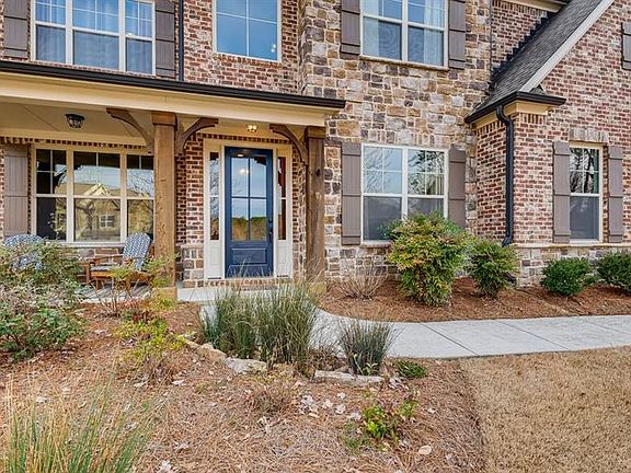3rd image of 2423 Brewer Way NE