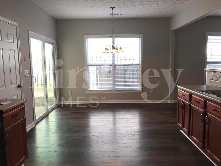 311 Azalea Loop — Photo 10