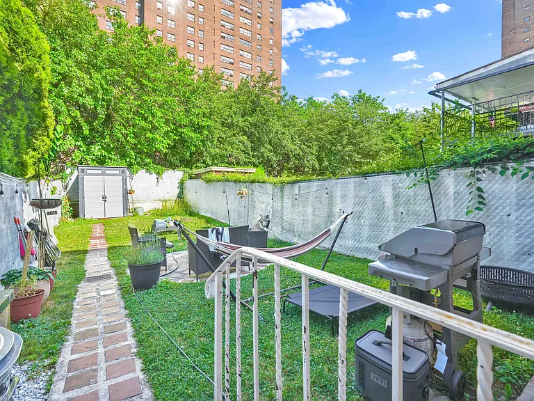 696 Cauldwell Ave #1 — Photo 5