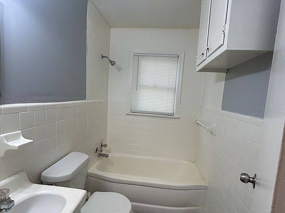 3rd image of 5219 Court G
