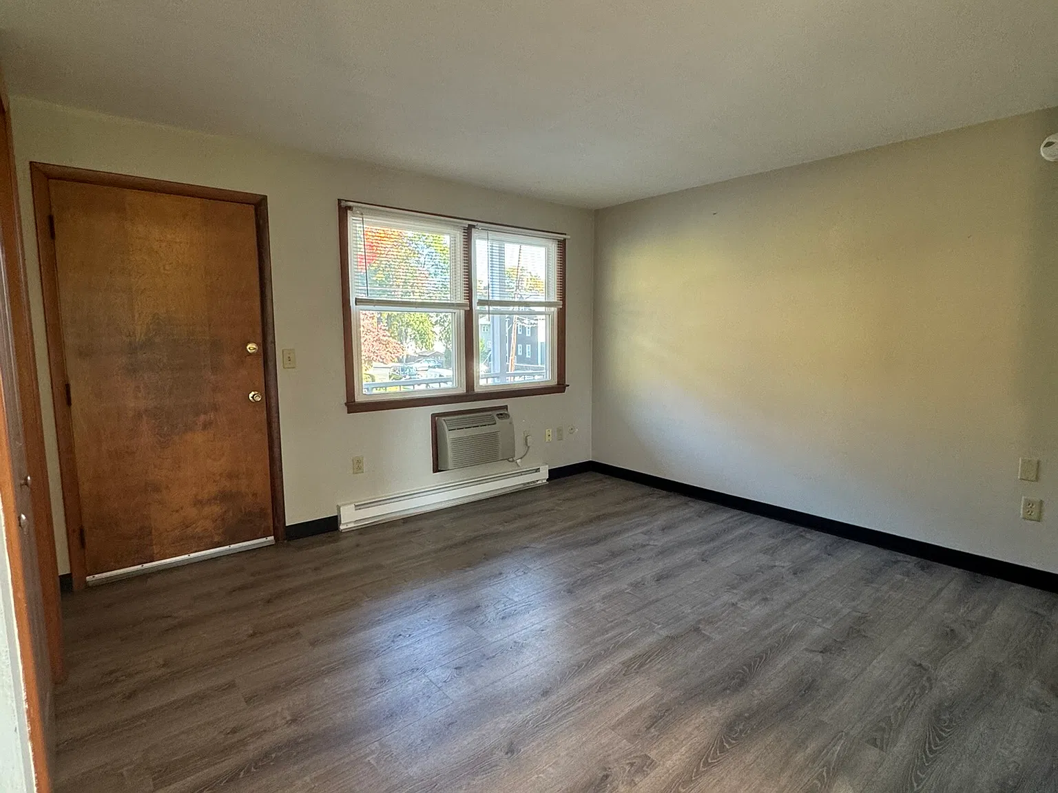 21 Dwight Street - 10 — Photo 3