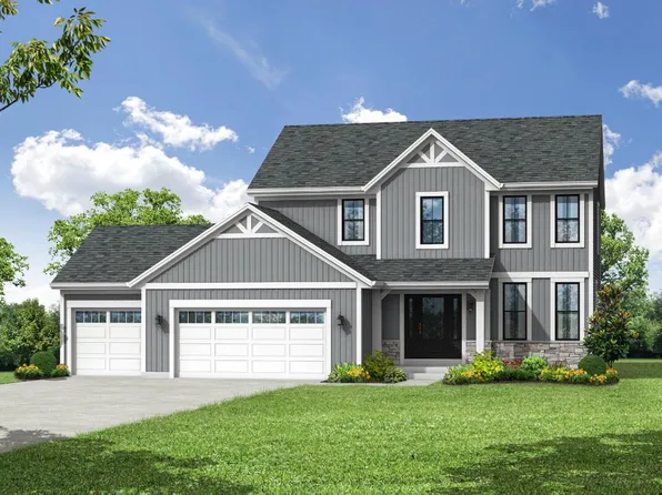 678 Lambert DRIVE, Slinger, WI 53086