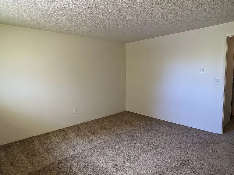 15912 SE 2nd St — Photo 39