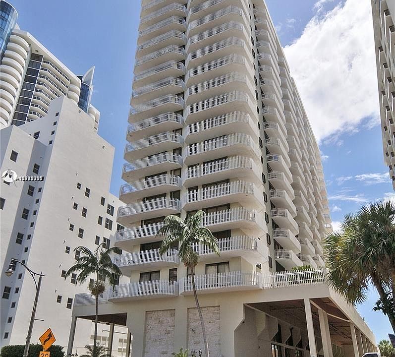 1st image of 6061 Collins Ave APT 8A