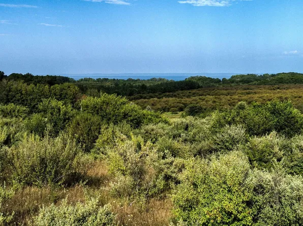 S Overlook Rd, Northport, MI 49670