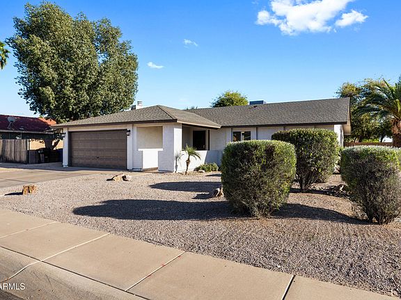 3rd image of 571 W MYRNA Lane