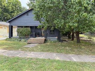 327 E 16th St, Baxter Springs, KS 66713