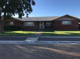 1502 2nd St, Plains, TX 79355
