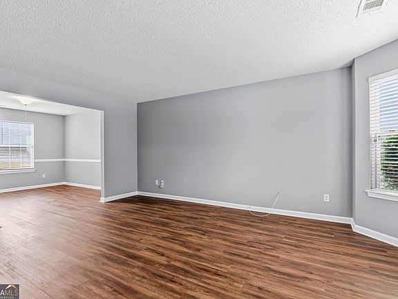 4th image of 11925 Spring Lake Way