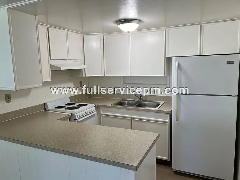 9101 Corbin Dr #1-3 — Photo 6