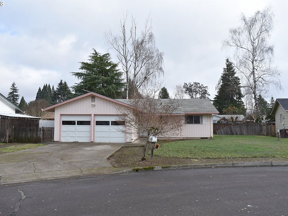 1st image of 916 SE 15th Ave
