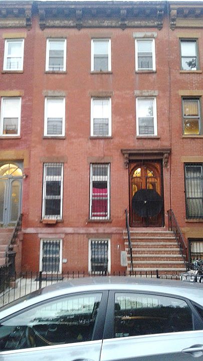 1st image of 1381 Pacific St APT 4
