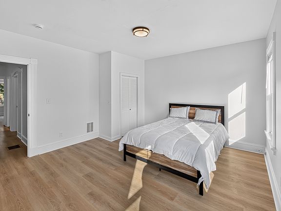 4th image of 114 Edwards St #2A