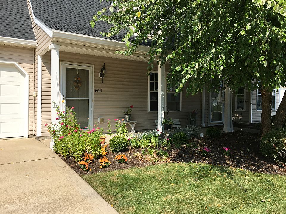 1st image of 60 High Point Dr Unit 11