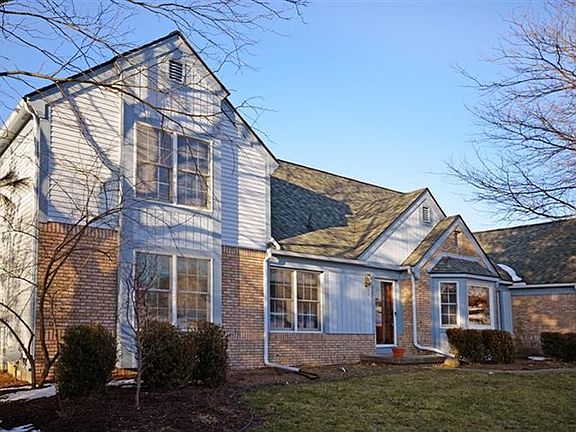 3rd image of 3824 Bradford Square Dr