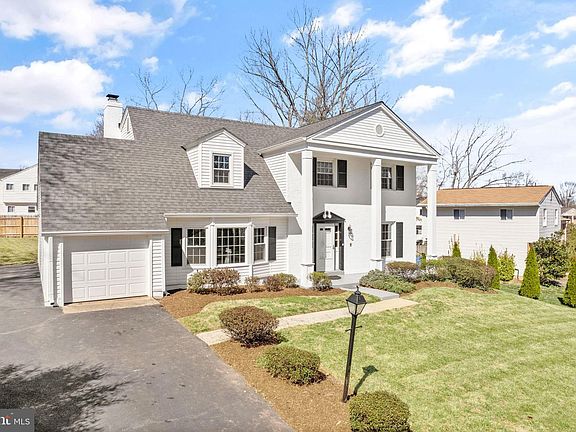 4th image of 9356 Birchwood Ct