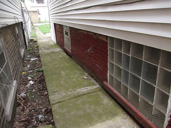 Cropped Ext Side