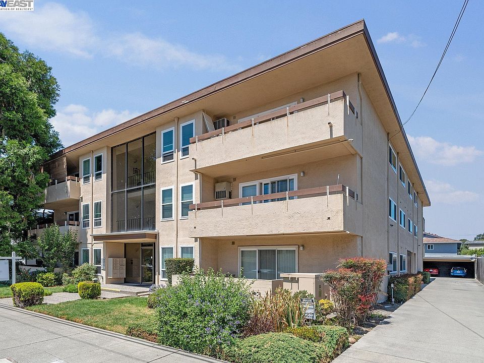 1st image of 472 Juana Ave