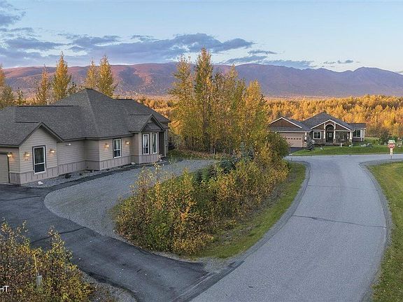 2nd image of 2510 N Merissas Way