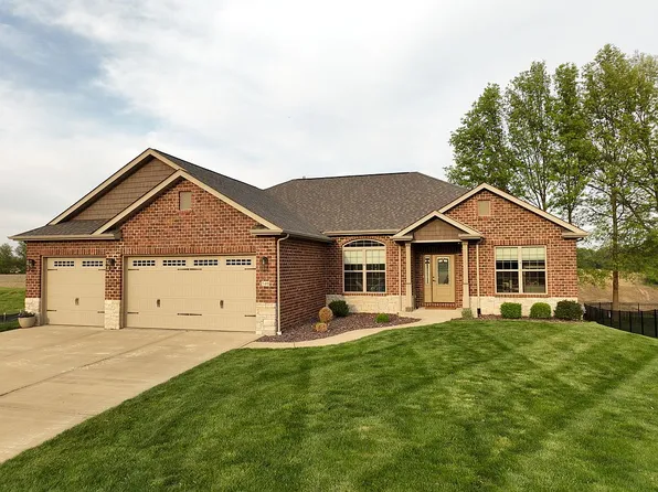 540 Glendale Dr, Troy, IL 62294
