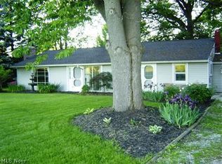 17814 Jug Rd, Burton, OH 44021