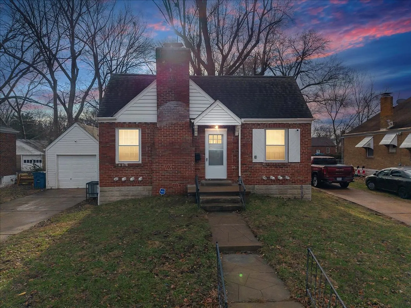 38 Lee Ave photo 1