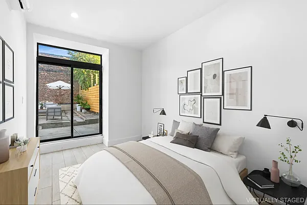 Rented by Compass | media 24