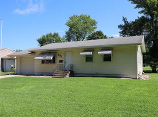 402 N 16th Pl, Estherville, IA 51334