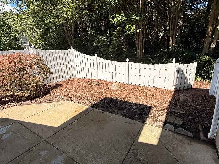 74 Park Village Ln — Photo 24